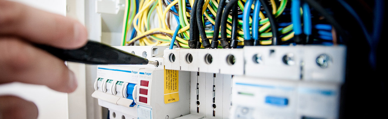 impianti-elettrici1300x400 impianti-elettrici1300x400